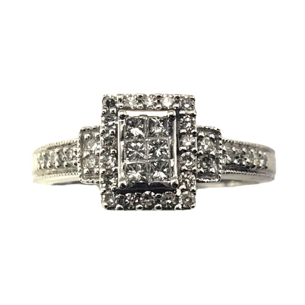 Vintage 10 Karat White Gold and Diamond Ring Size 7 #13100